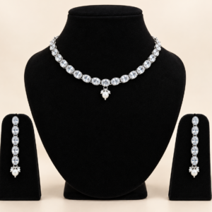 SILVER NECKLINE
